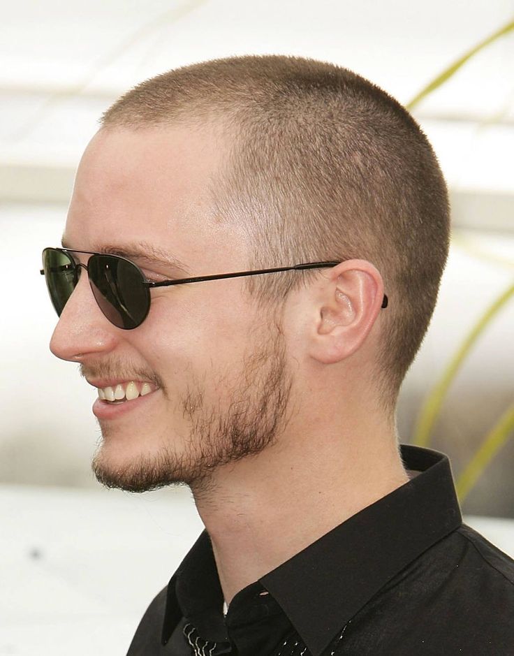 Burr buzz cut phong cách quân sự