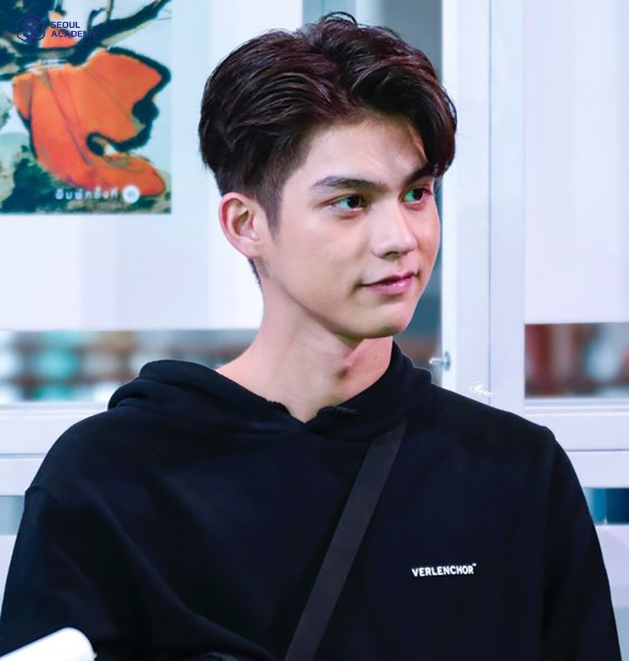 Tóc 7/3 Quiff với độ cao ấn tượng